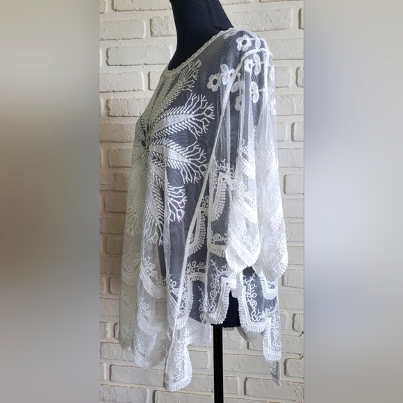 C+D+M White Lace Floral Beach Coverup Size Large Boho NWT - Picture 8 of 11